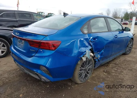 2023 Kia Forte Gt-Line z USA, uszkodzony, nr VIN 3KPF54AD1PE611757